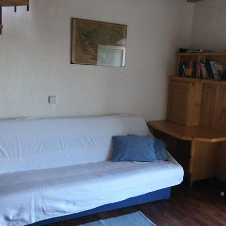 Apartman Ustrine Exterior foto