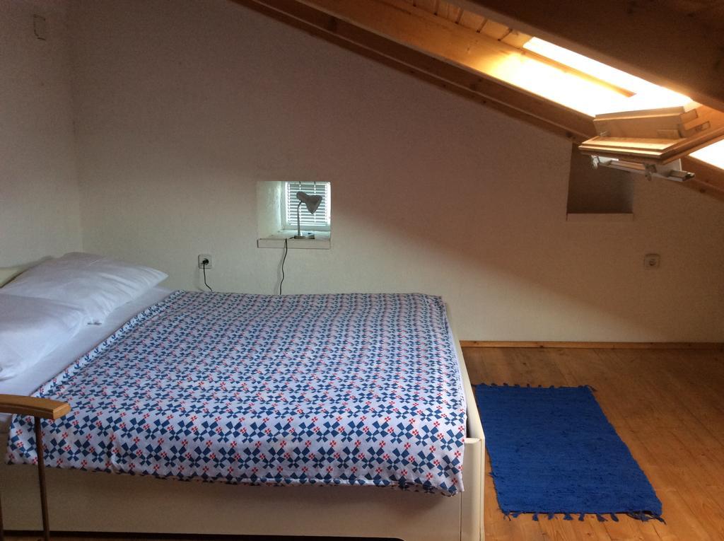Apartman Ustrine Exterior foto