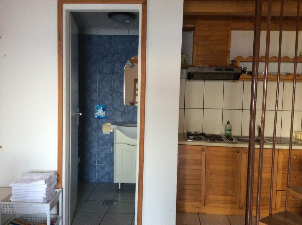 Apartman Ustrine Exterior foto
