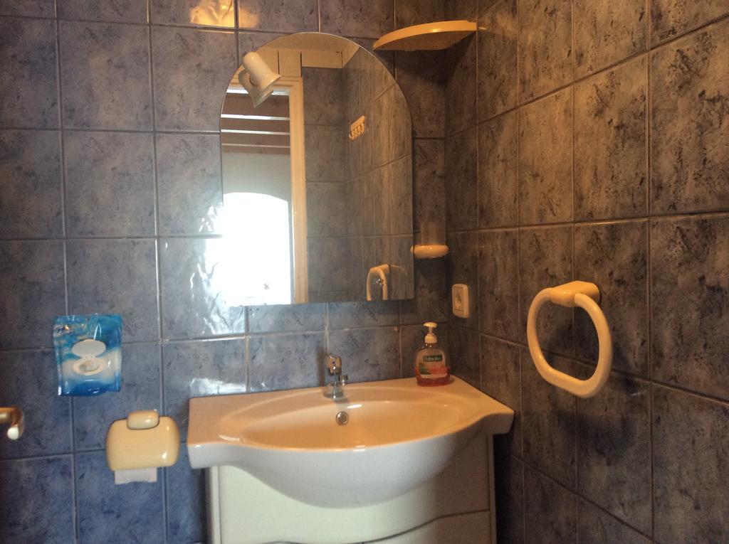 Apartman Ustrine Exterior foto